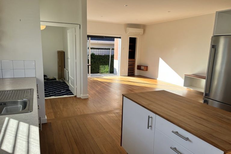 Photo of property in 9 Fife Lane, Miramar, Wellington, 6022