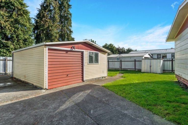 Photo of property in 11 Purcell Place, Melville, Hamilton, 3206