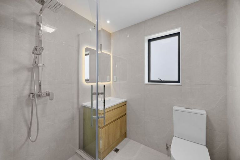 Photo of property in 4 Harikoa Way, Karaka, 2113