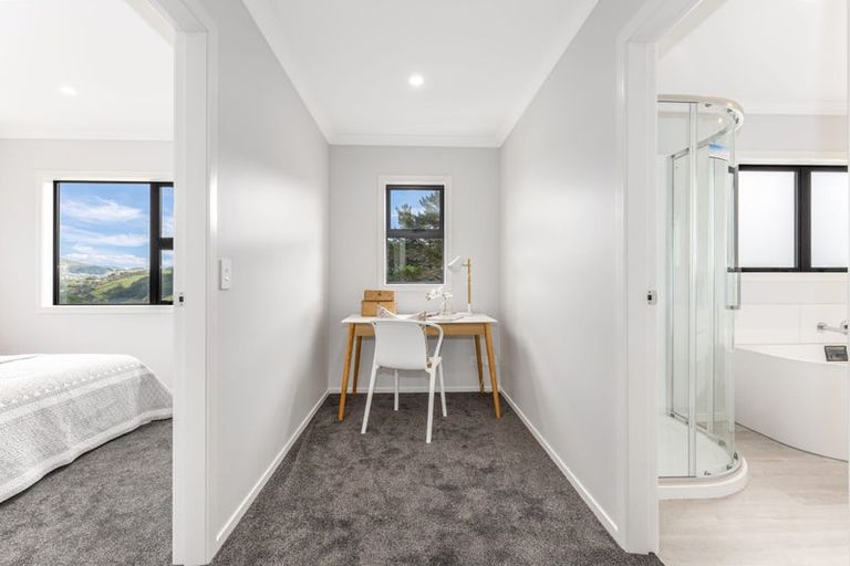 Photo of property in 128 Jamaica Drive, Grenada North, Wellington, 5028