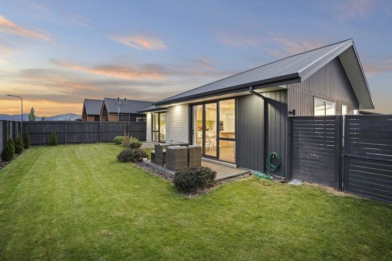 Photo of property in 1 Agathis Crescent, Wigram, Christchurch, 8025