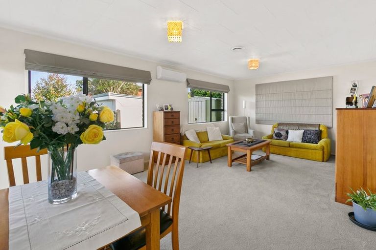 Photo of property in 76a Tukapa Street, Westown, New Plymouth, 4310