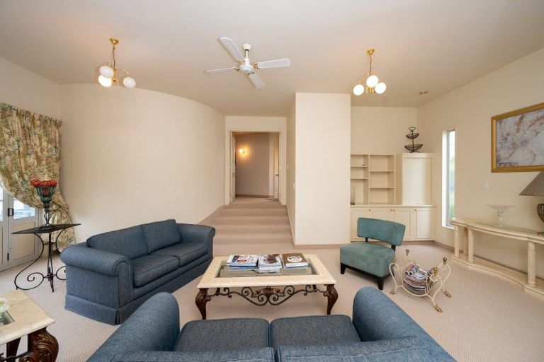 Photo of property in 26 Tauroa Road, Havelock North, 4130