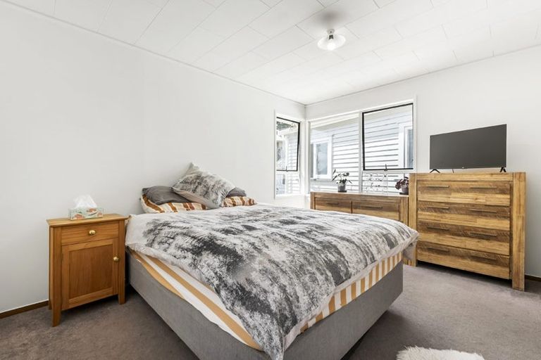 Photo of property in 4 Spinella Drive, Bayview, Auckland, 0629
