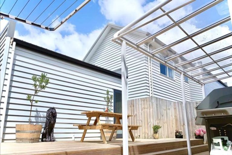 Photo of property in 37 Treestump Road, Takanini, 2112