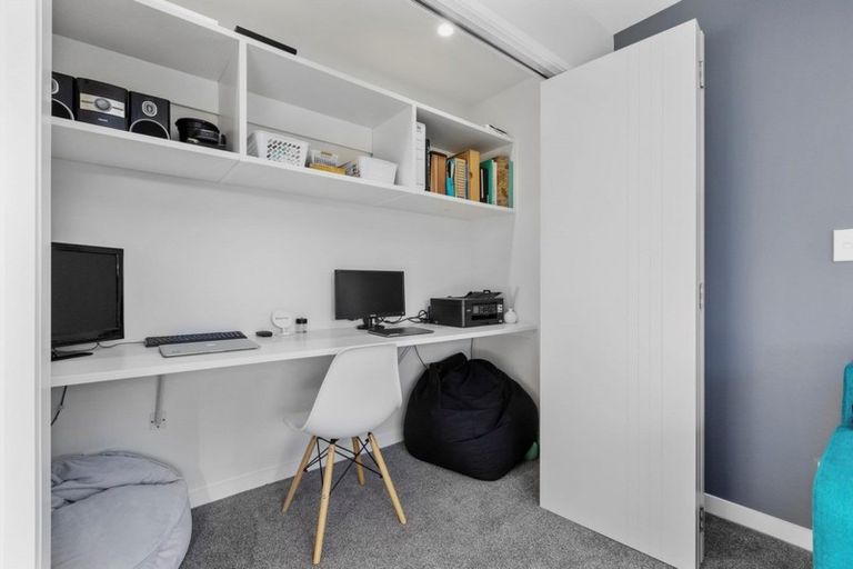 Photo of property in 53 Kahuparere Crescent, Pyes Pa, Tauranga, 3112