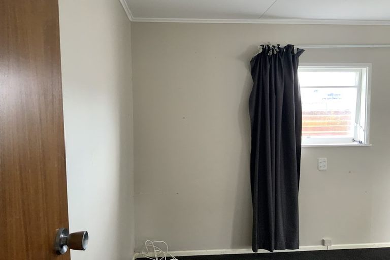 Photo of property in 100 Main Road, Waikanae, 5036