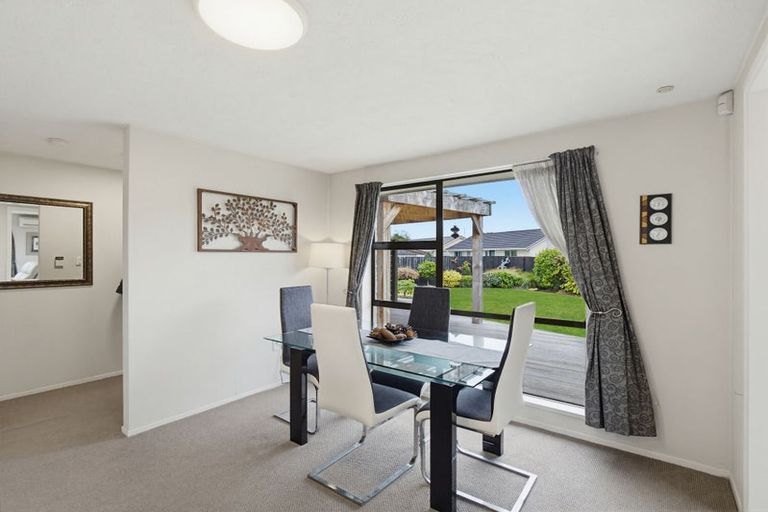 Photo of property in 9 Glenys Place, Broomfield, Christchurch, 8042