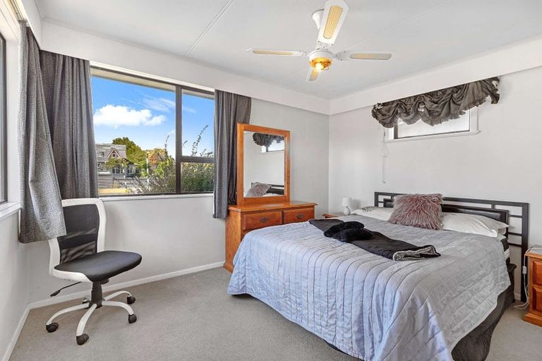 Photo of property in 76 Rugby Street, Awapuni, Palmerston North, 4412