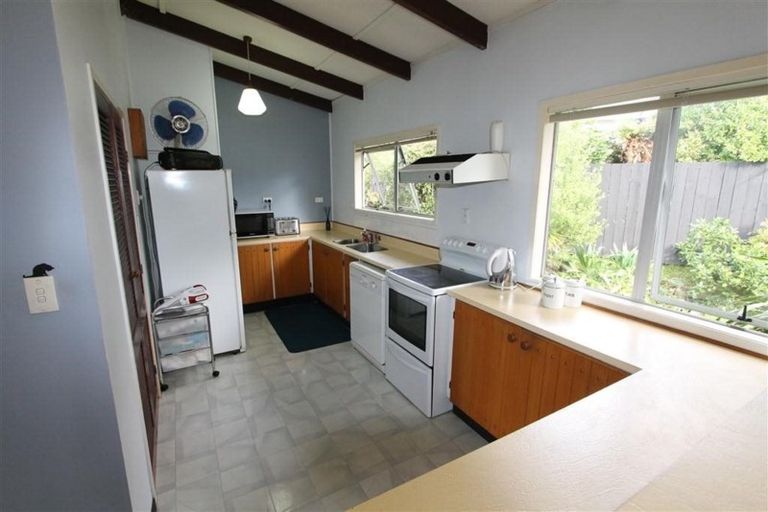 Photo of property in 107 Konini Road, Titirangi, Auckland, 0604