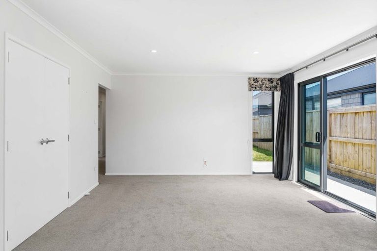 Photo of property in 1 Holstein Way, Papamoa, 3118