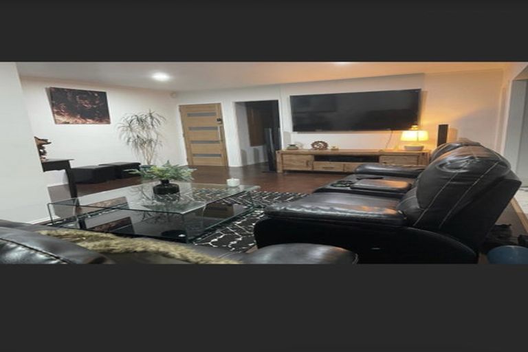 Photo of property in 505 Swanson Road, Ranui, Auckland, 0612