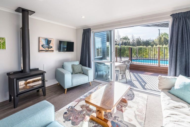 Photo of property in 6 Hewson Lane, Greytown, 5712