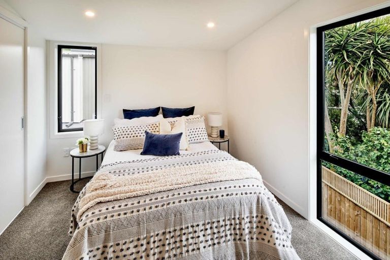 Photo of property in 323 Riverside Drive, Waterloo, Lower Hutt, 5011