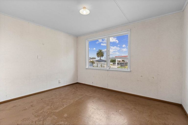 Photo of property in 83 River Road, Masterton, 5810