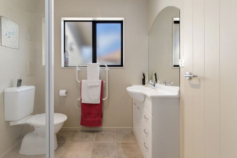 Photo of property in 56 Beachwater Drive, Papamoa Beach, Papamoa, 3118