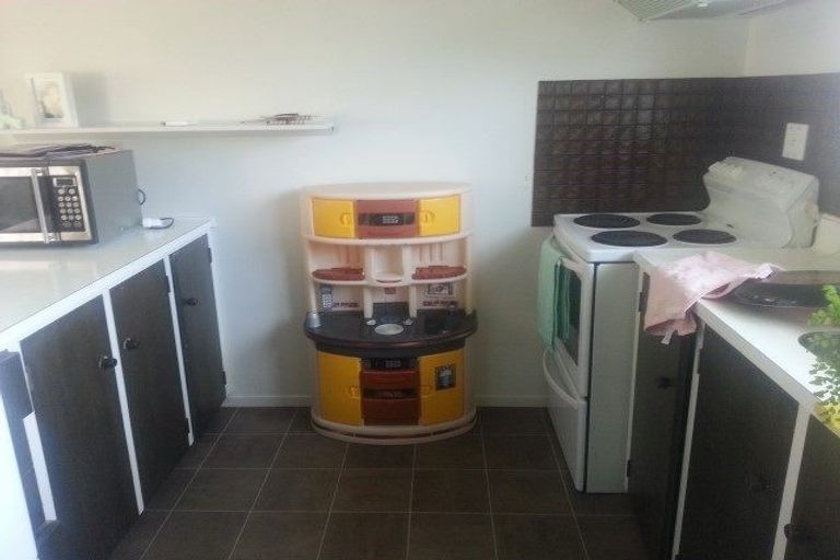 Photo of property in 112 Leeward Drive, Whitby, Porirua, 5024