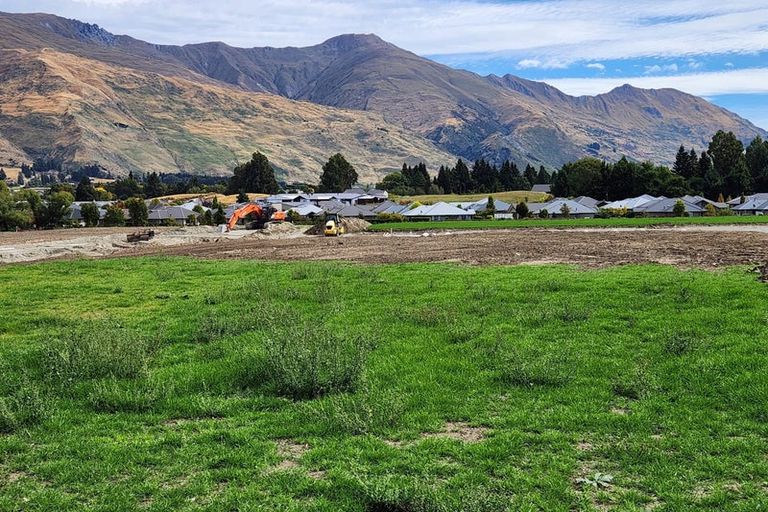 Photo of property in 51 Clearview Street, Wanaka, 9305