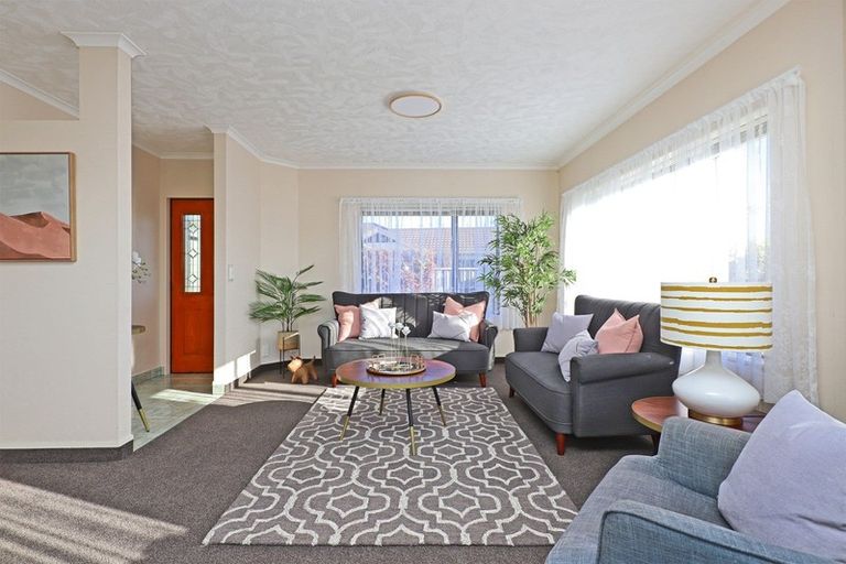 Photo of property in 3 Beaufort Place, Taradale, Napier, 4112