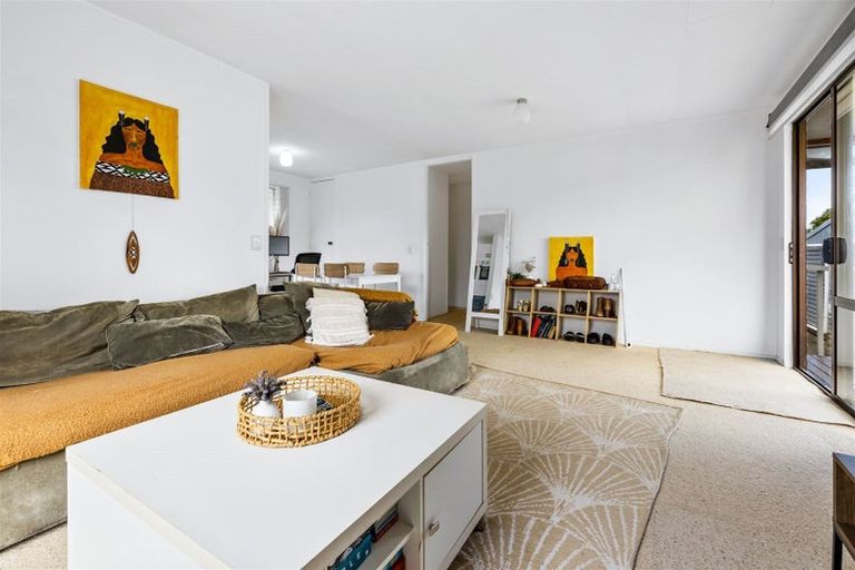 Photo of property in 63c/1 Colwill Road, Massey, Auckland, 0614