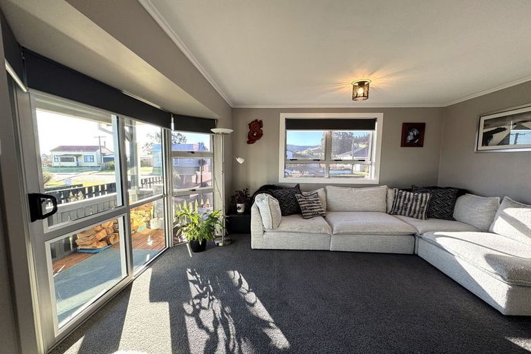 Photo of property in 38 Saint Catherine Street, Kaitangata, 9210