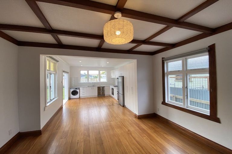 Photo of property in 1 Roach Street, Marewa, Napier, 4110