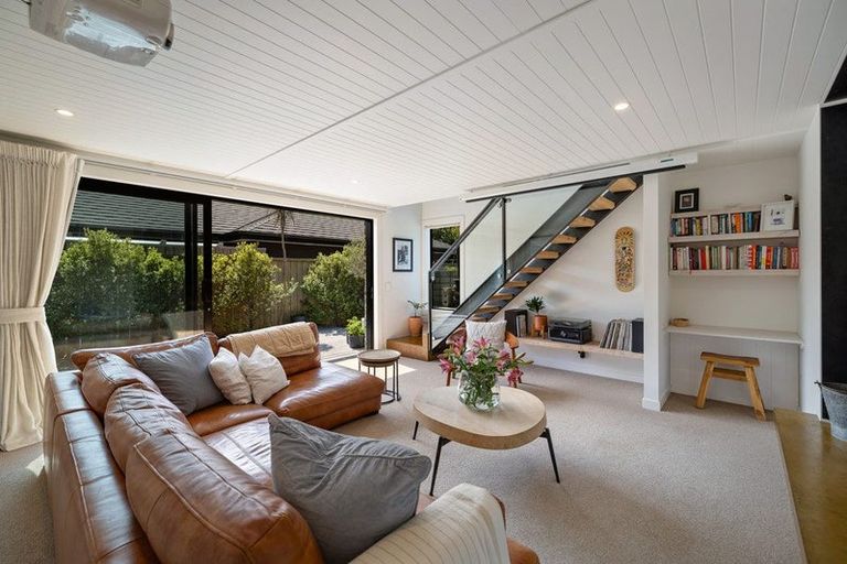 Photo of property in 9 Howden Drive, Jacks Point, 9371