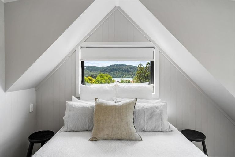 Photo of property in 111 Waireka Place, Whangamata, 3620