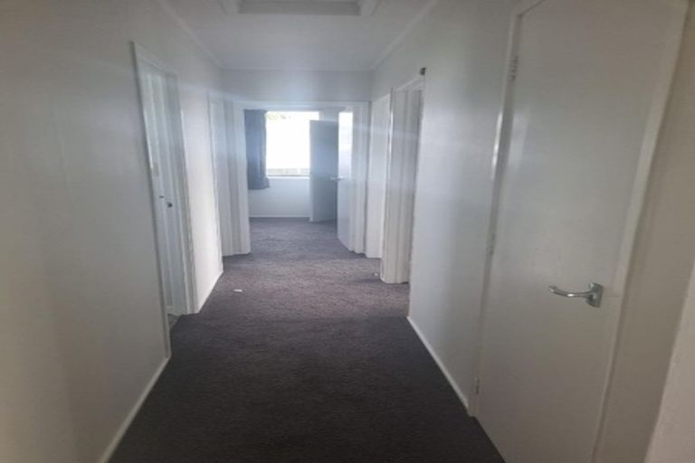Photo of property in 3 Hywell Place, Manurewa, Auckland, 2102