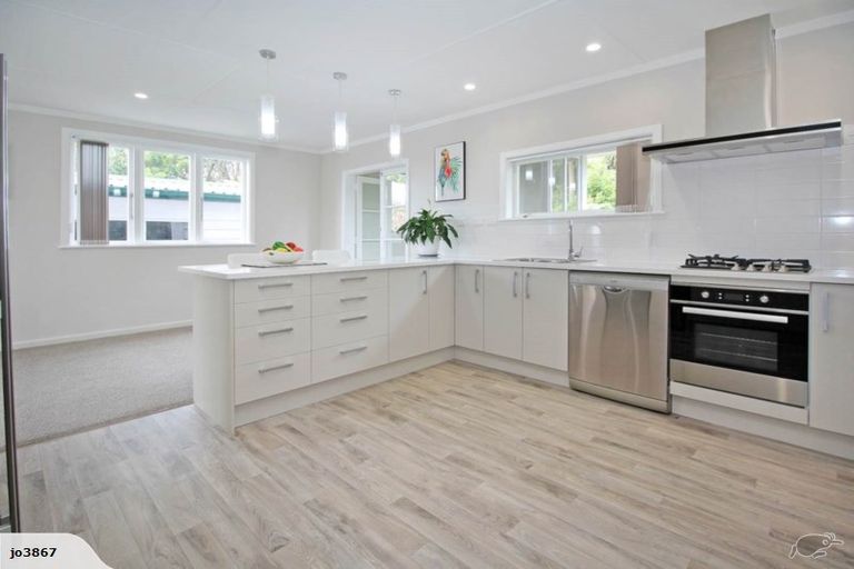 Photo of property in 80a Henwood Road, Paraite, New Plymouth, 4372