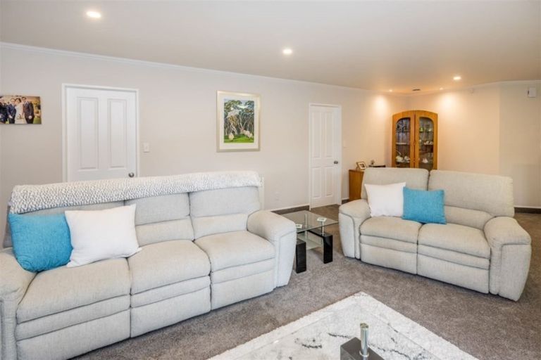 Photo of property in 9 Lynch Grove, Levin, 5510