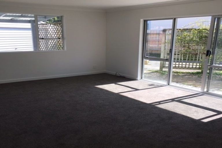 Photo of property in 416 Mazengarb Road, Paraparaumu, 5032