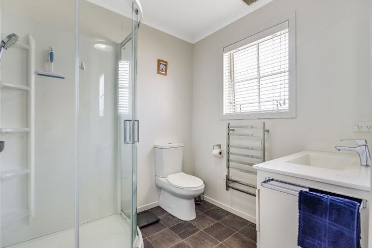 Photo of property in 69 Chiefs Court, Hamilton East, Hamilton, 3216