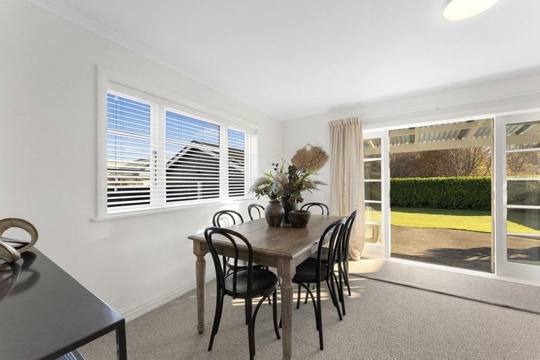 Photo of property in 35 Upjohn Street, Brooklands, New Plymouth, 4310