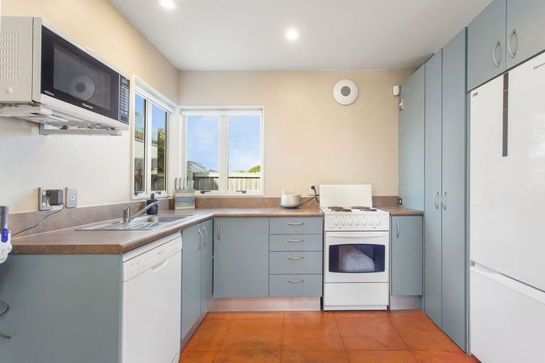 Photo of property in 8 Somerset Crescent, Spreydon, Christchurch, 8024