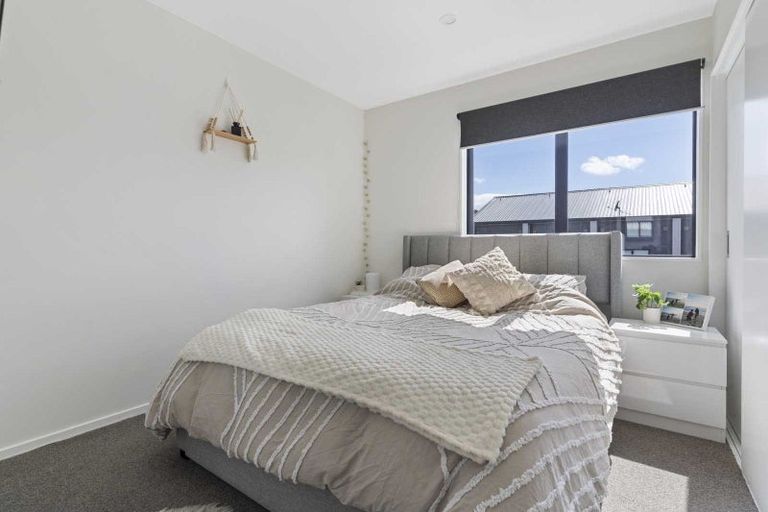 Photo of property in 8 Jabuka Street, Glen Eden, Auckland, 0602