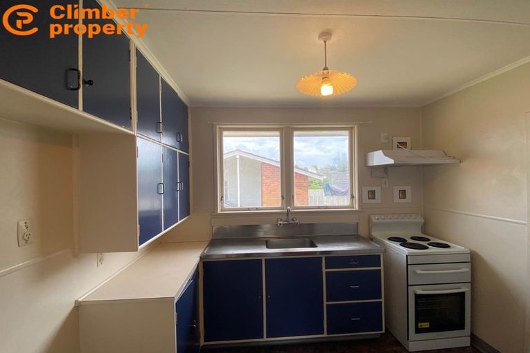 Photo of property in 5156/142 Lake Road, Northcote, Auckland, 0627