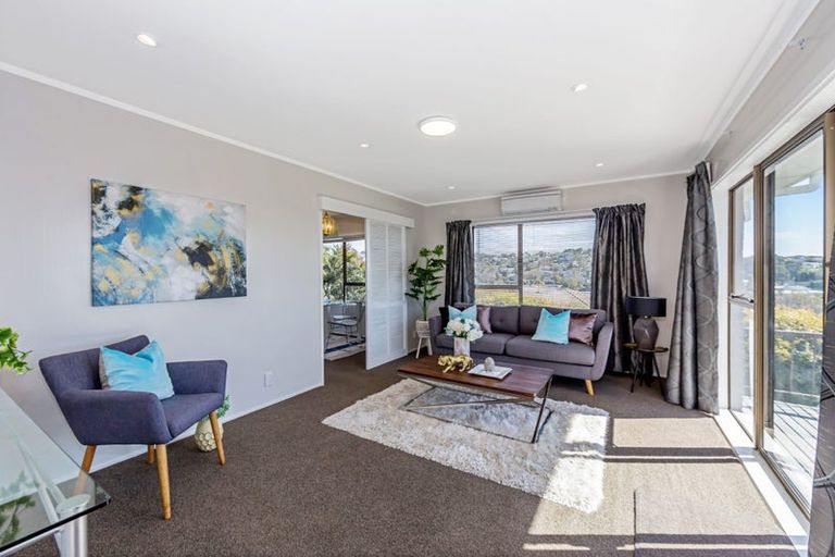 Photo of property in 2/36 Shanaway Rise, Hillcrest, Auckland, 0627