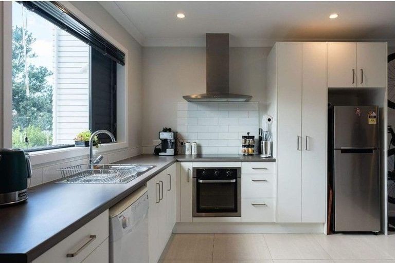 Photo of property in 65 Glidepath Road, Hobsonville, Auckland, 0616