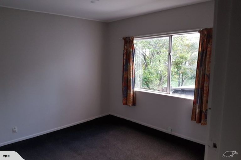 Photo of property in 32 Thurleigh Grove, Karori, Wellington, 6012