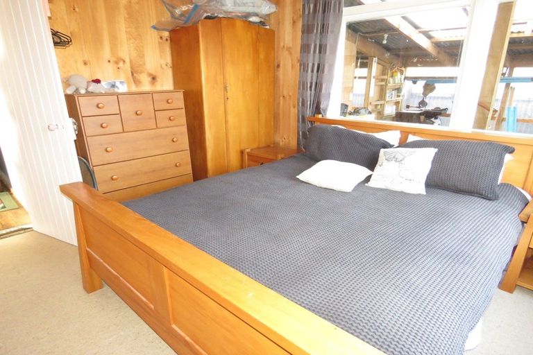 Photo of property in 1 Racecourse Road, Reefton, 7830