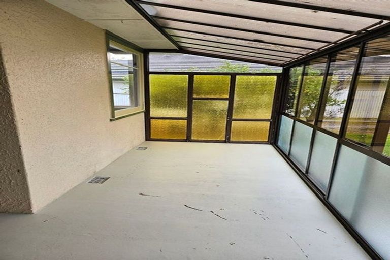 Photo of property in 32 Pitama Road, Awapuni, Palmerston North, 4412