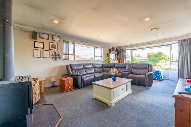 Photo of property in 30 Roseness Street, Palmerston, 9430