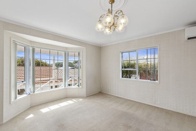 Photo of property in 33 White Heron Drive, Massey, Auckland, 0614