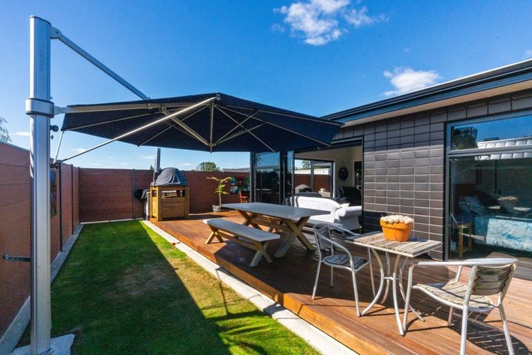 Photo of property in 7 Phoenix Palms Grove, Levin, 5510