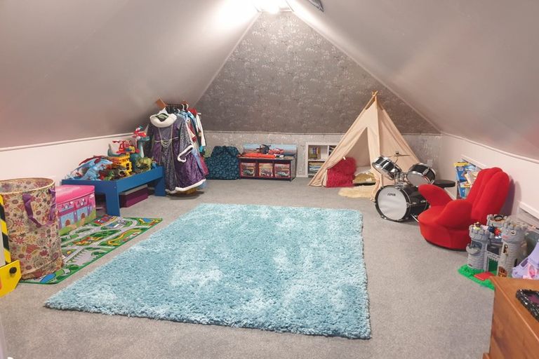 Photo of property in 7 The Topdeck, Whitby, Porirua, 5024