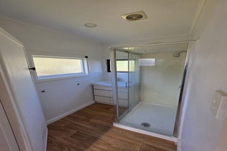 Photo of property in 43 Lorna Street, Lynmouth, New Plymouth, 4310
