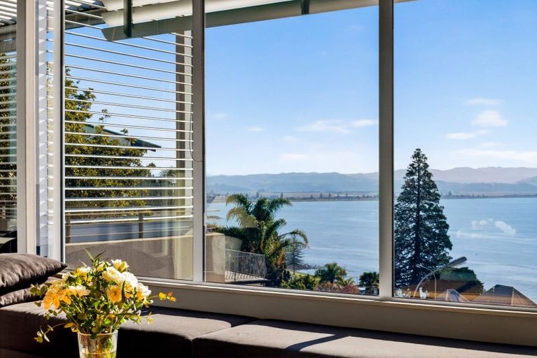 Photo of property in 2/23 Seapoint Road, Bluff Hill, Napier, 4110