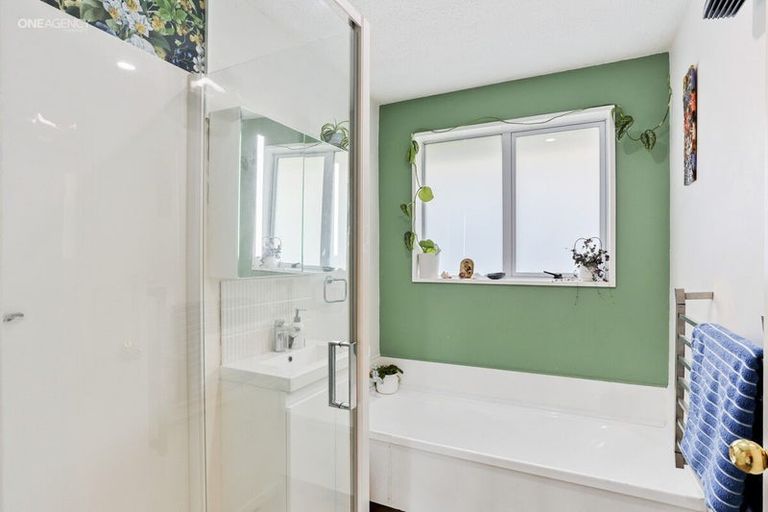 Photo of property in 102b West Belt, Rangiora, 7400