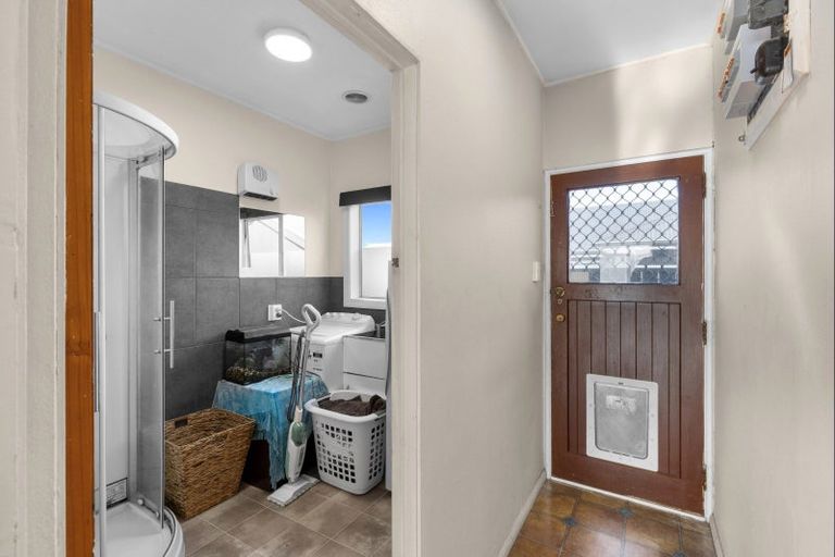 Photo of property in 8 Glasgow Street, Takaro, Palmerston North, 4412